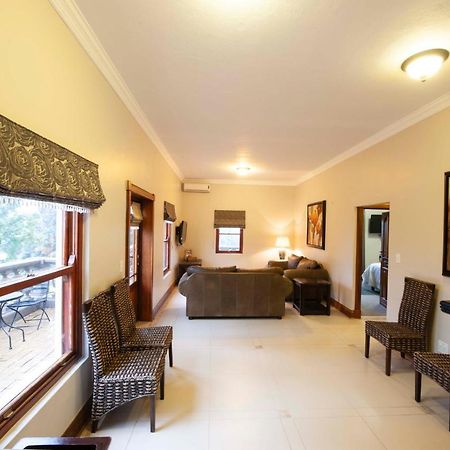 Hotel Il Castello Clarens Zewnętrze zdjęcie