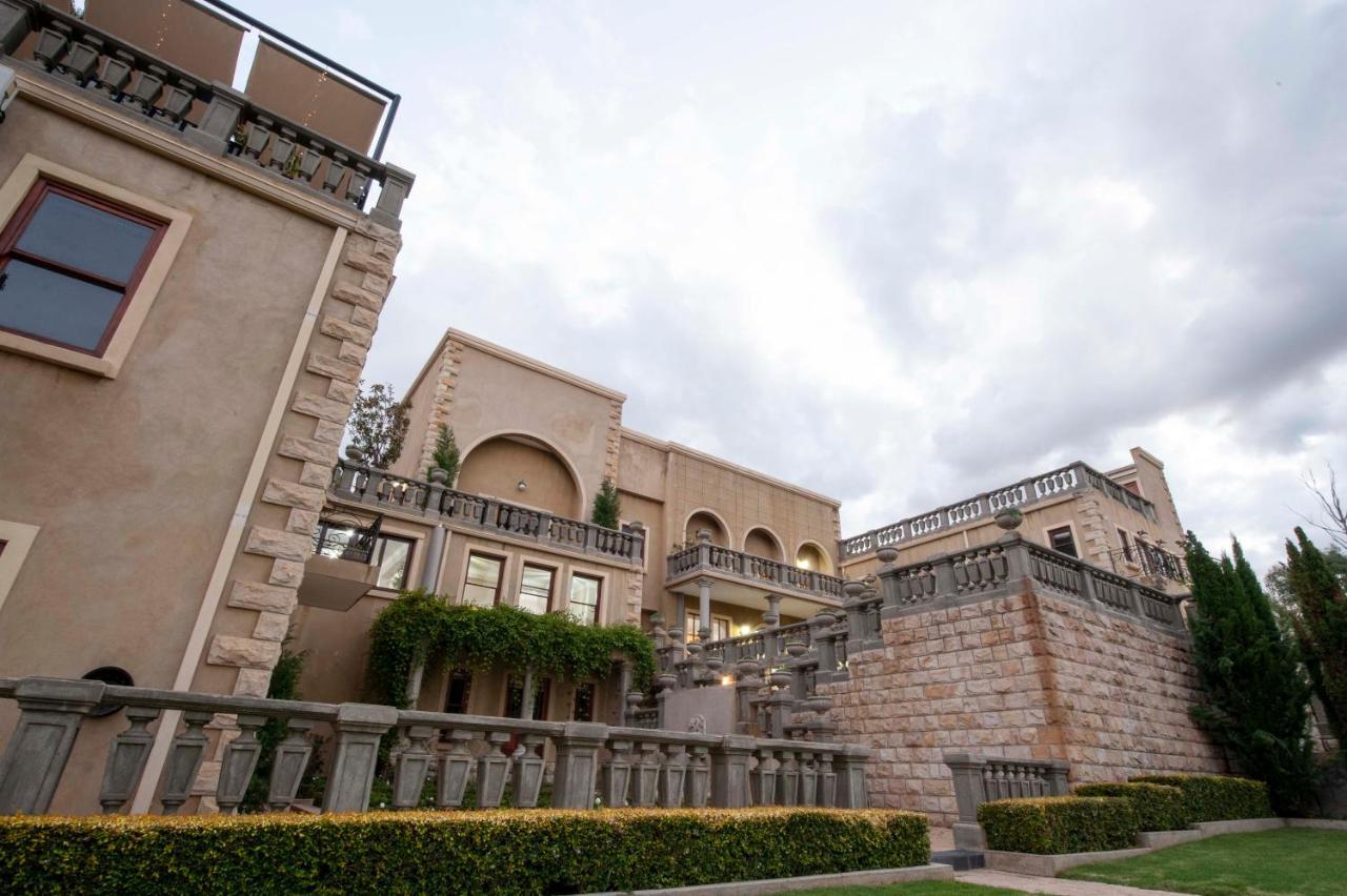 Hotel Il Castello Clarens Zewnętrze zdjęcie